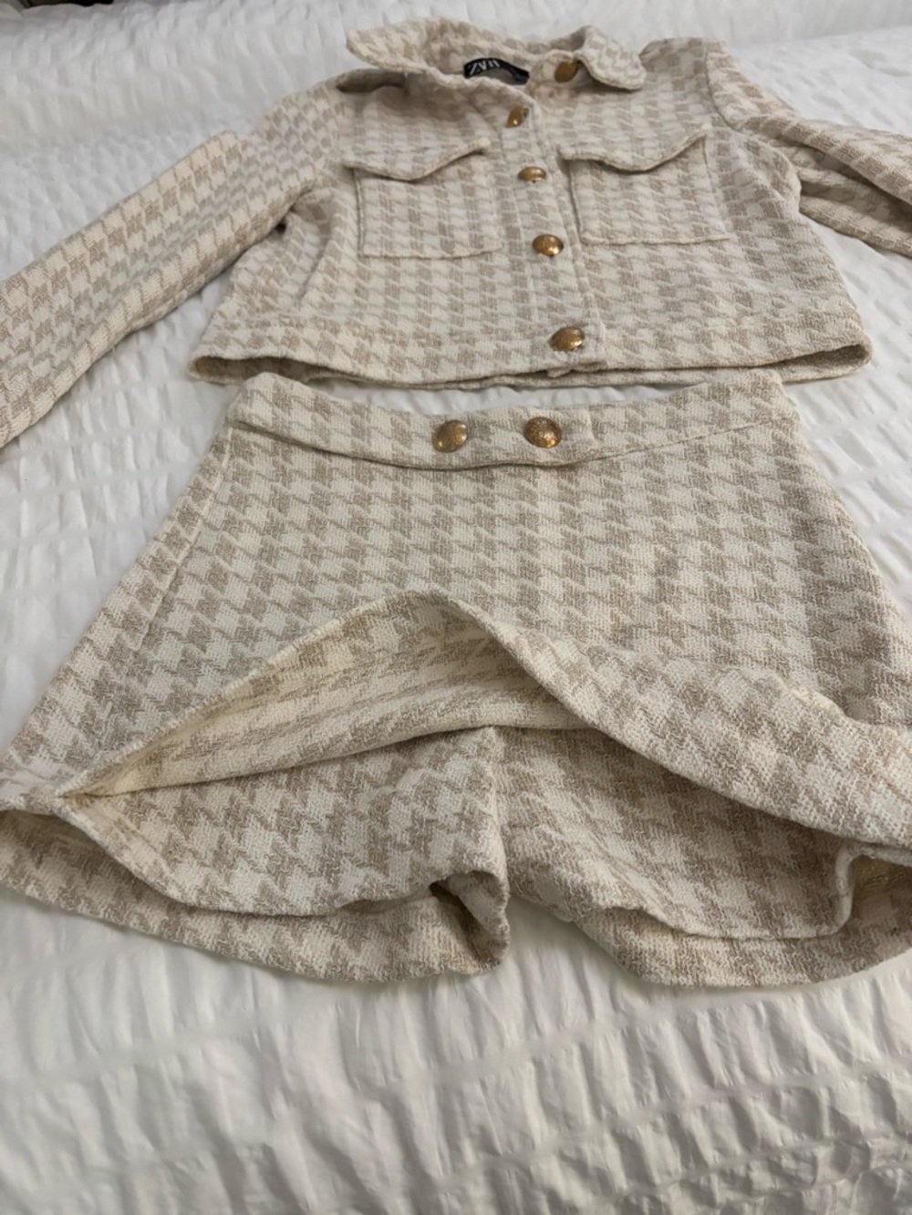 Cream Houndstooth Tweed Skirt (skort) Suit Set from ZARA SIZE: Skort XS, Top S